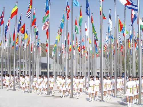 走進(jìn)倉(cāng)庫(kù)